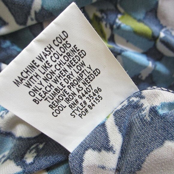 TravelSmith ¾ sleeve / front twist dress – SP - Picture 7 of 7